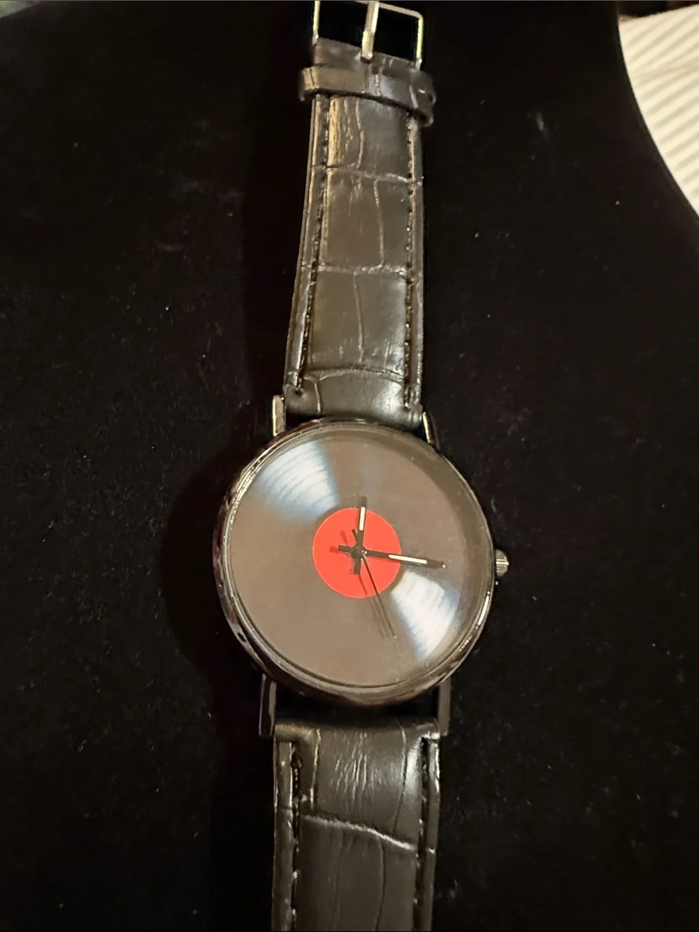 NWT Working 8” Men's Record Player Watch blk strap